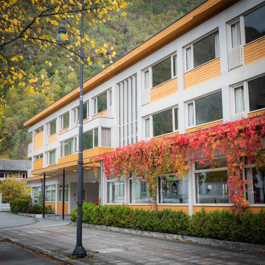 Lindstrom Hotel Laerdalsoyri Exterior photo